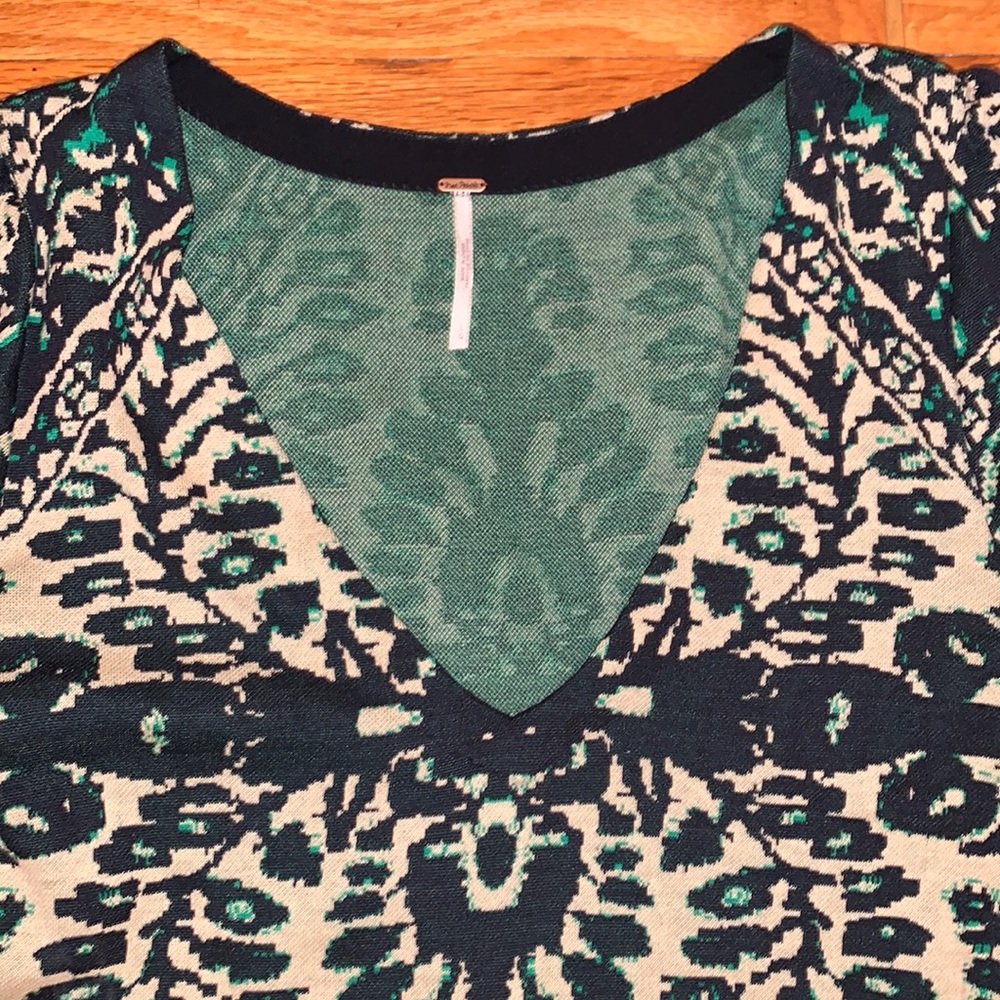 Free People Music and Lyrics Balloon Sleeve Printed Knit Sweater Dress! - Picture 6 of 6